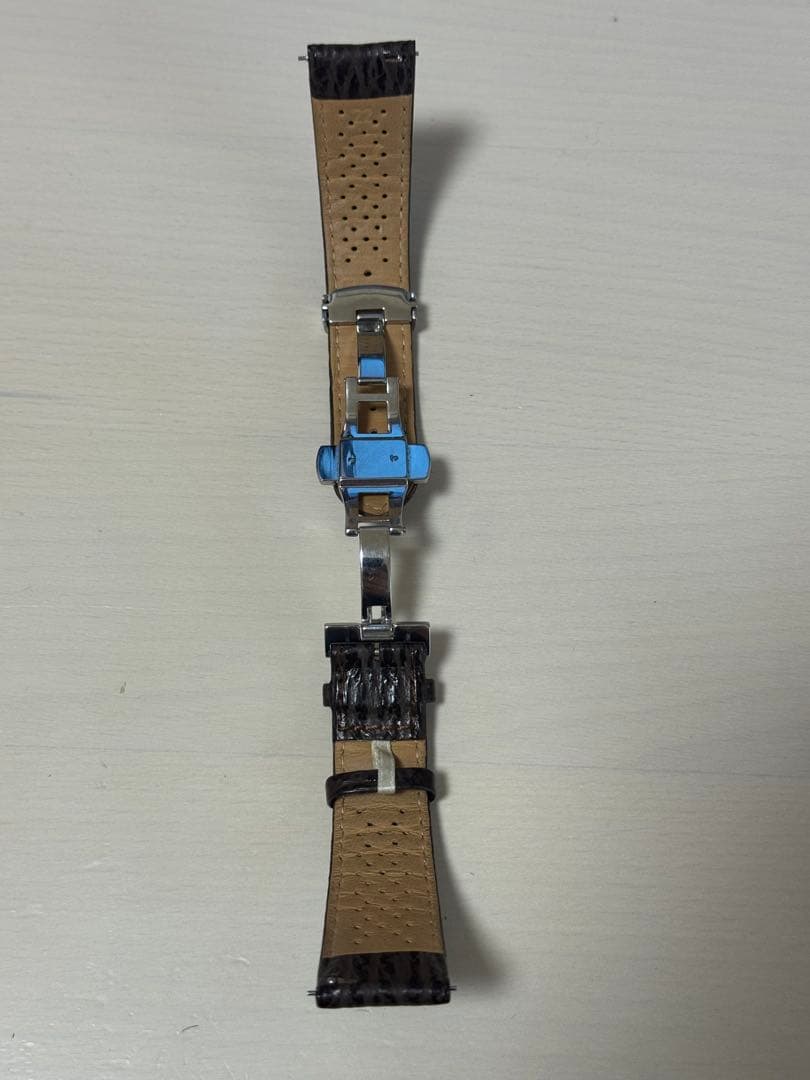 カシス　時計用ベルト　ダークブラウン　シャークスキン　高級　２２mm