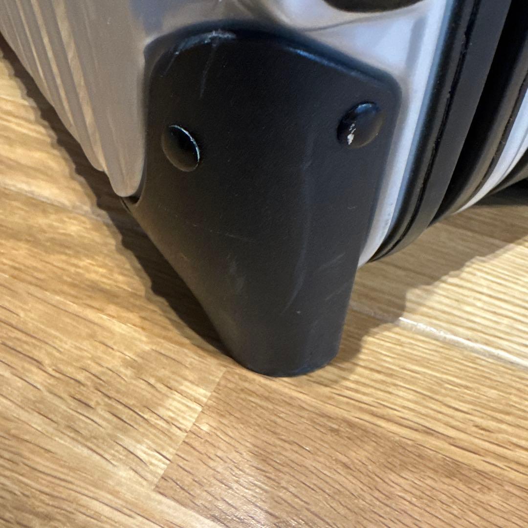 バッグ REMOWA SALSA CABIN TROLLEY IATA 33L