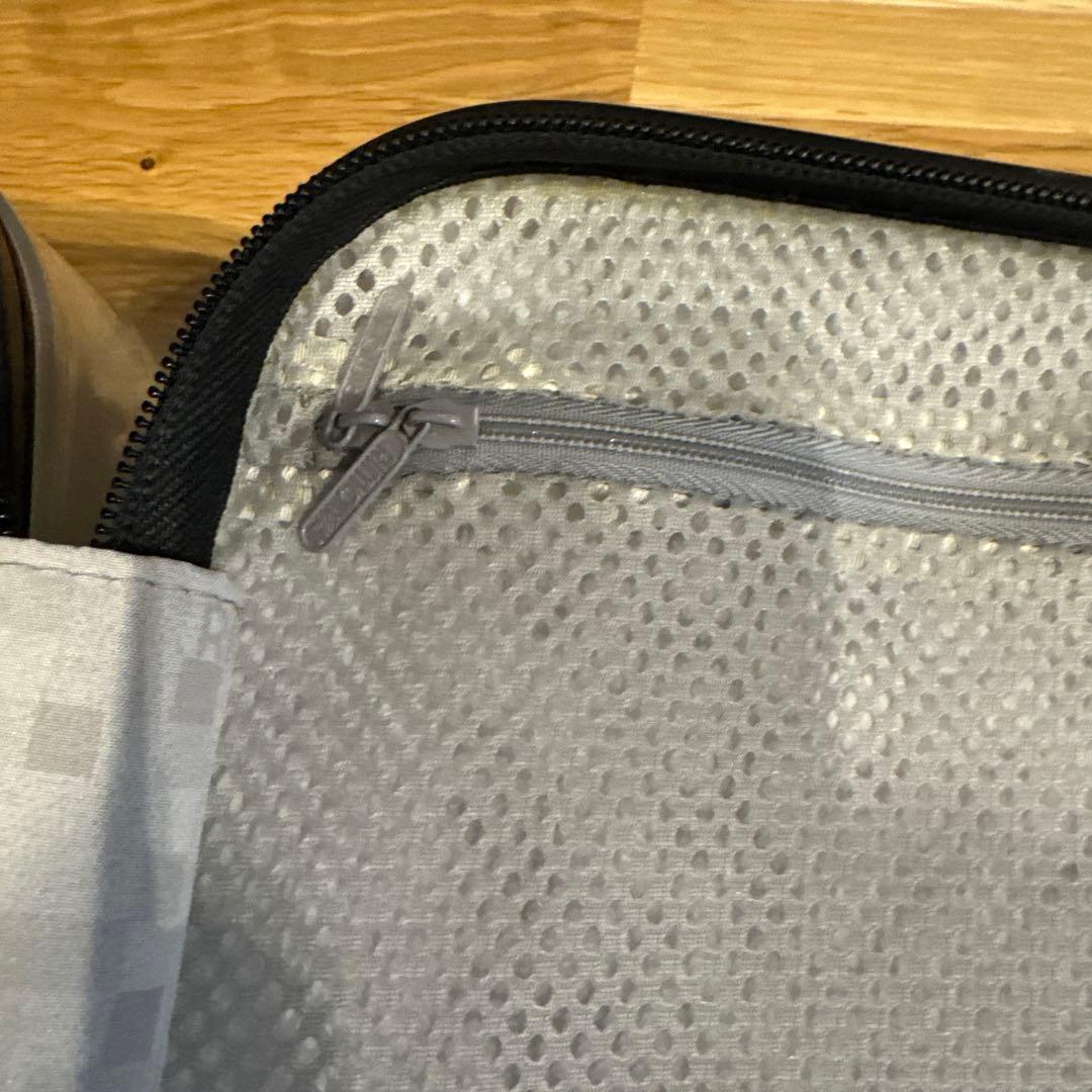 バッグ REMOWA SALSA CABIN TROLLEY IATA 33L