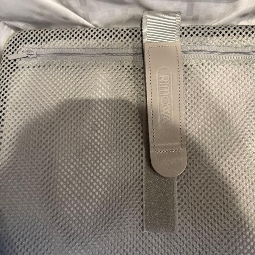 バッグ REMOWA SALSA CABIN TROLLEY IATA 33L