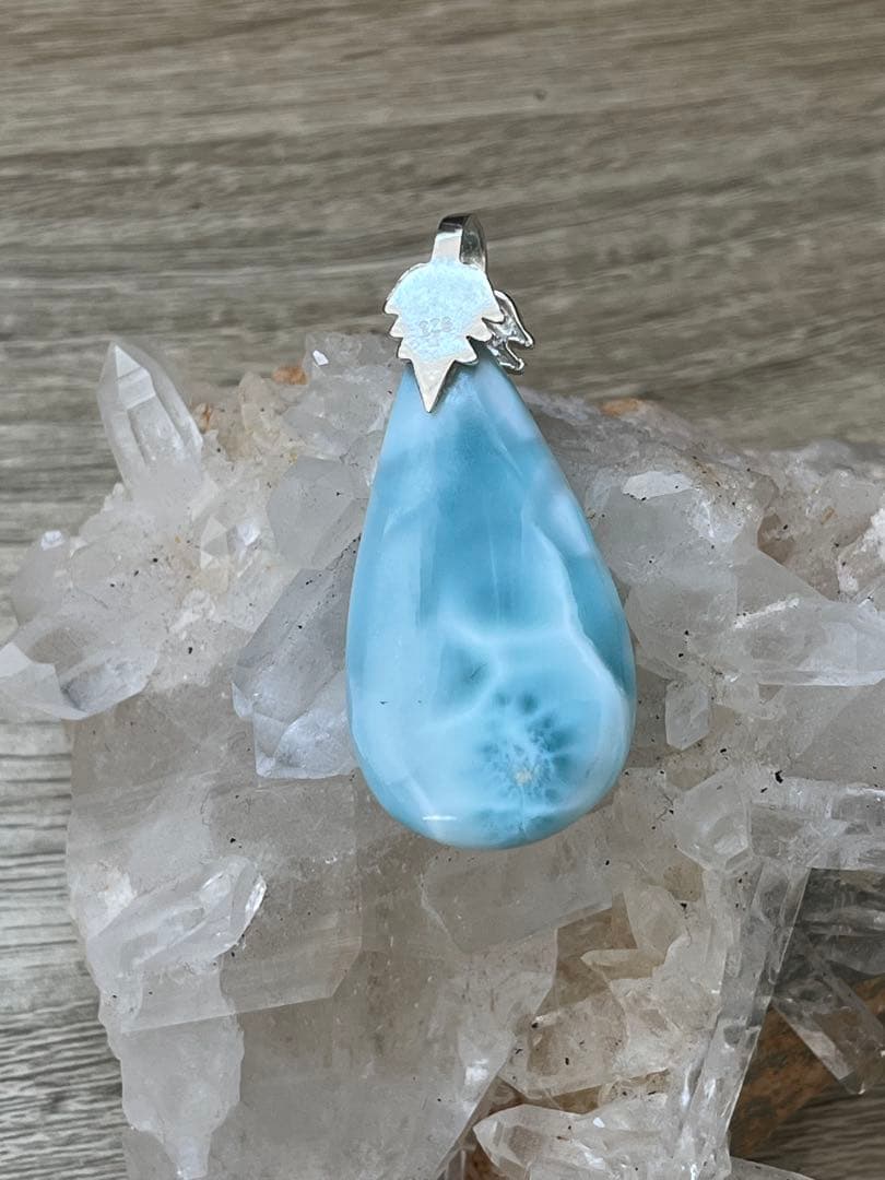 天然石ラリマー☆高品質！しずく型ペンダントトップ②☆リーフ型バチカンがステキ！