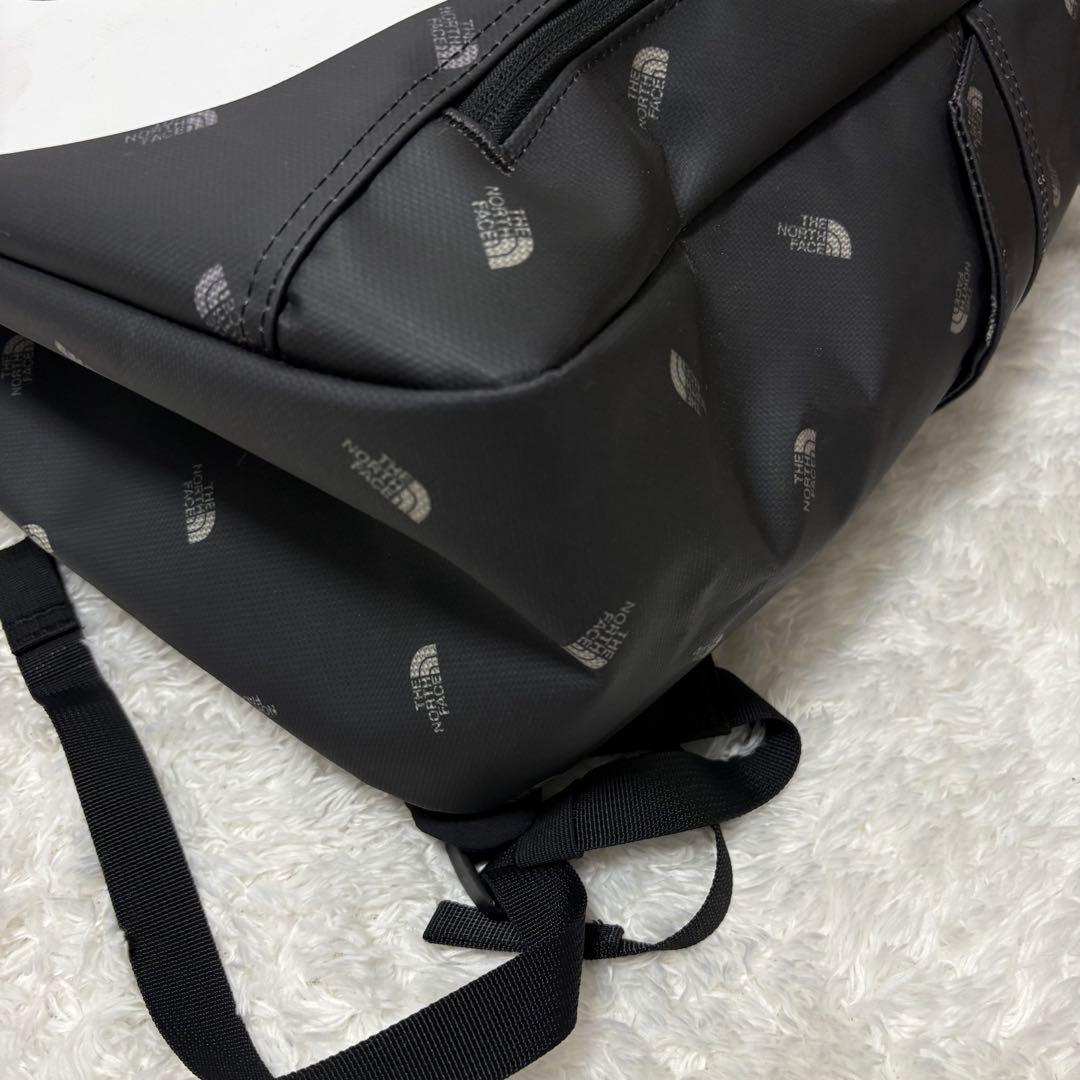 希少　美品　ノースフェイス　ヒューズボックス2 トスロゴプリント　TP　30L