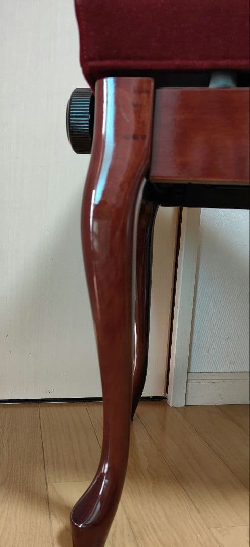 猫脚　ピアノ椅子