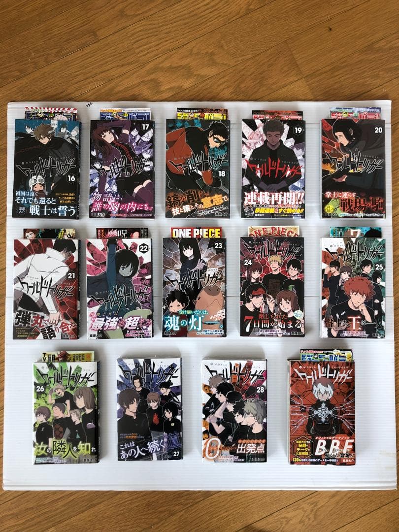 美品　ワールドトリガー　全巻　初版　帯　冊子　特典　ポスト　カード　イラスト