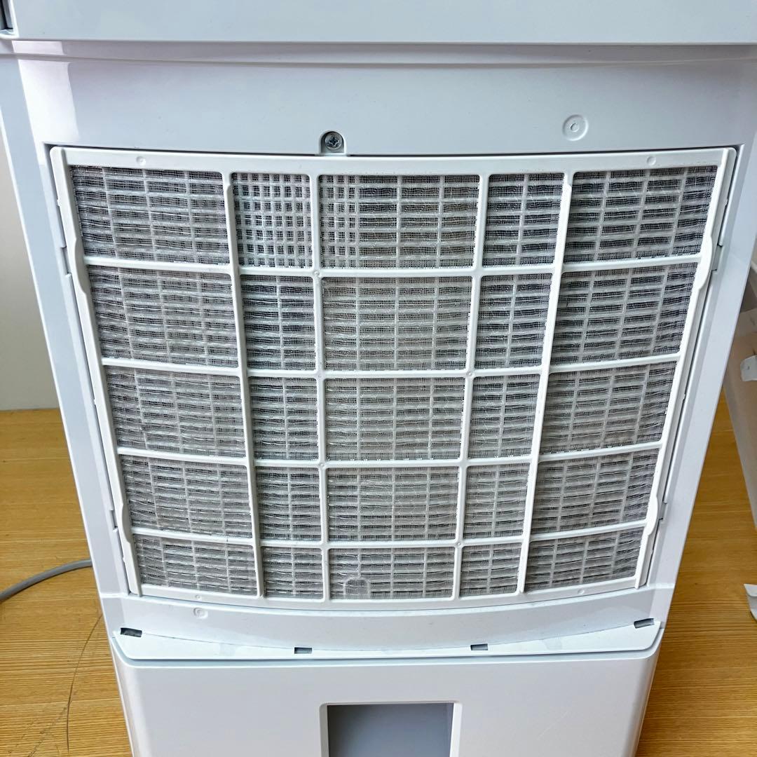 Panasonic ナノイーX 除湿機 ホワイト F-YZSX80