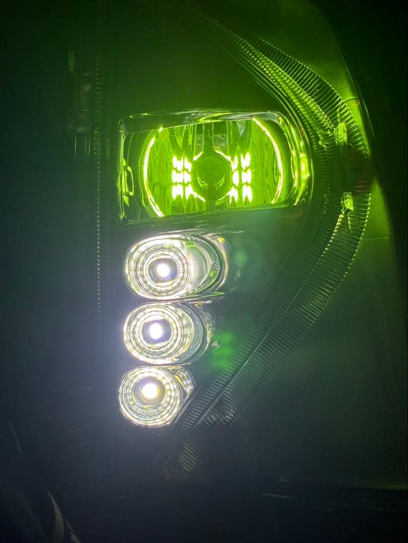 業界最安値！50プリウス　フォグ加工　バルブ交換式　H8H11H16