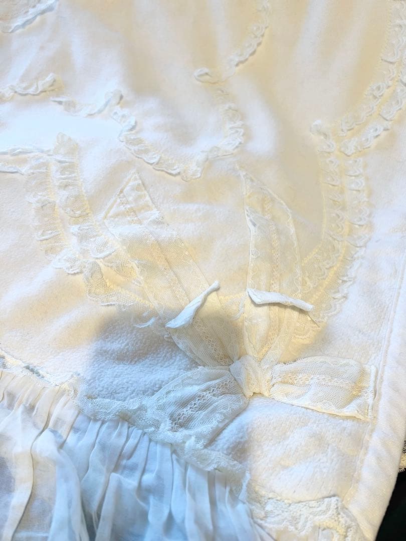 ✨さえら ヒスクローネ 綿毛布 Wダブル 上品レース 花モチーフ✨