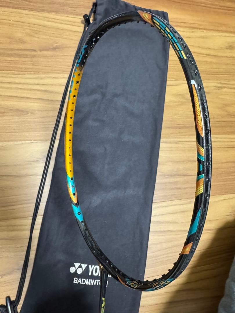 YONEX バドミントンラケット アストロクス88D プロ4UG5 ケース付
