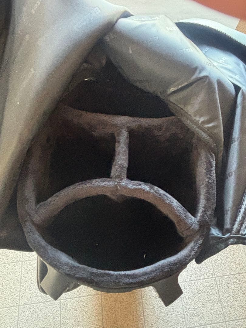 ラウンド未使用 美品 F.C.Real Bristol キャディバッグ