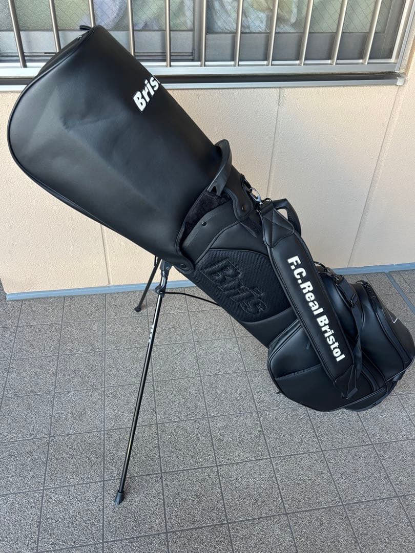 ラウンド未使用 美品 F.C.Real Bristol キャディバッグ