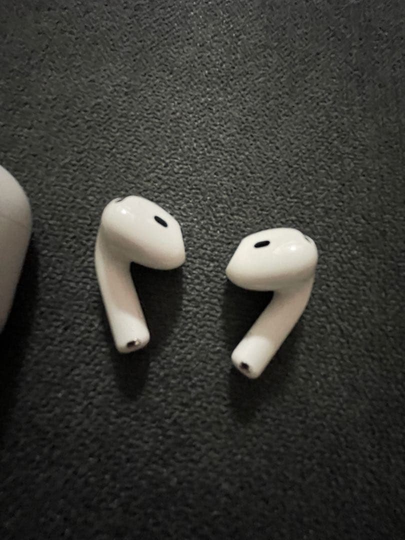 c*s様 airpods4 ANC ノイキャン付き　美品　完動品