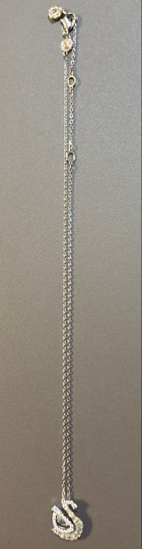 も*も様 スワロフスキー　スワン　ネックレス