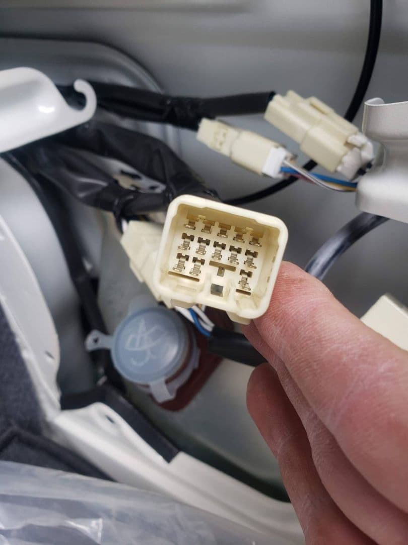 再販ランクル70(GRJ76K) 4灯化キット