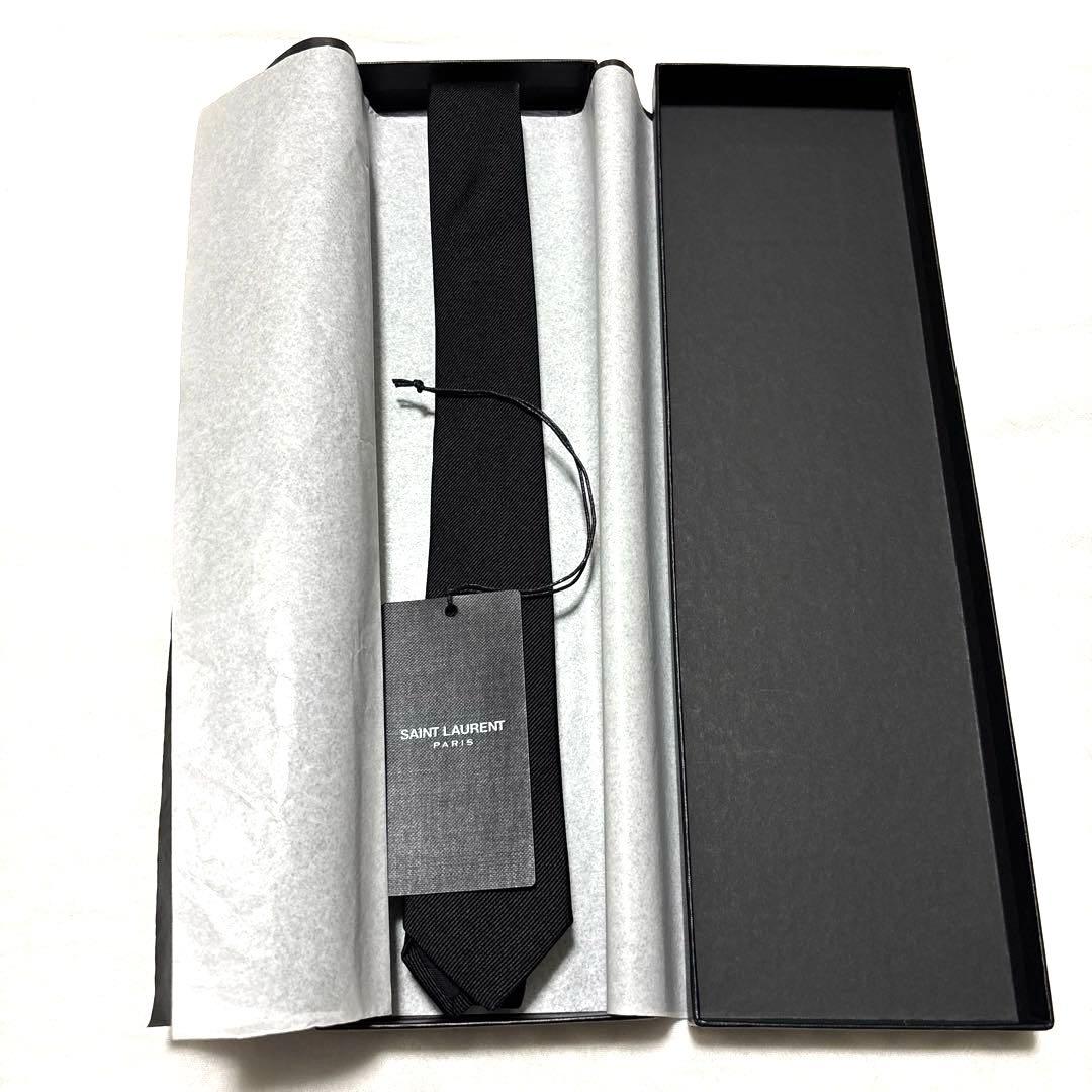 新品　サンローラン　ネクタイ　黒ブラック　無地ソリッド　ナロータイ　タグ付　箱付