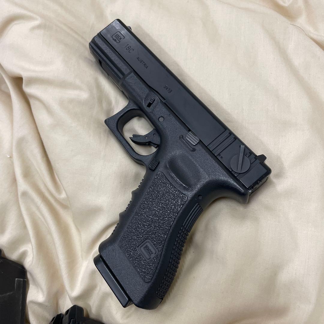 東京マルイ　Glock18 ガスガン 3マガジン付き