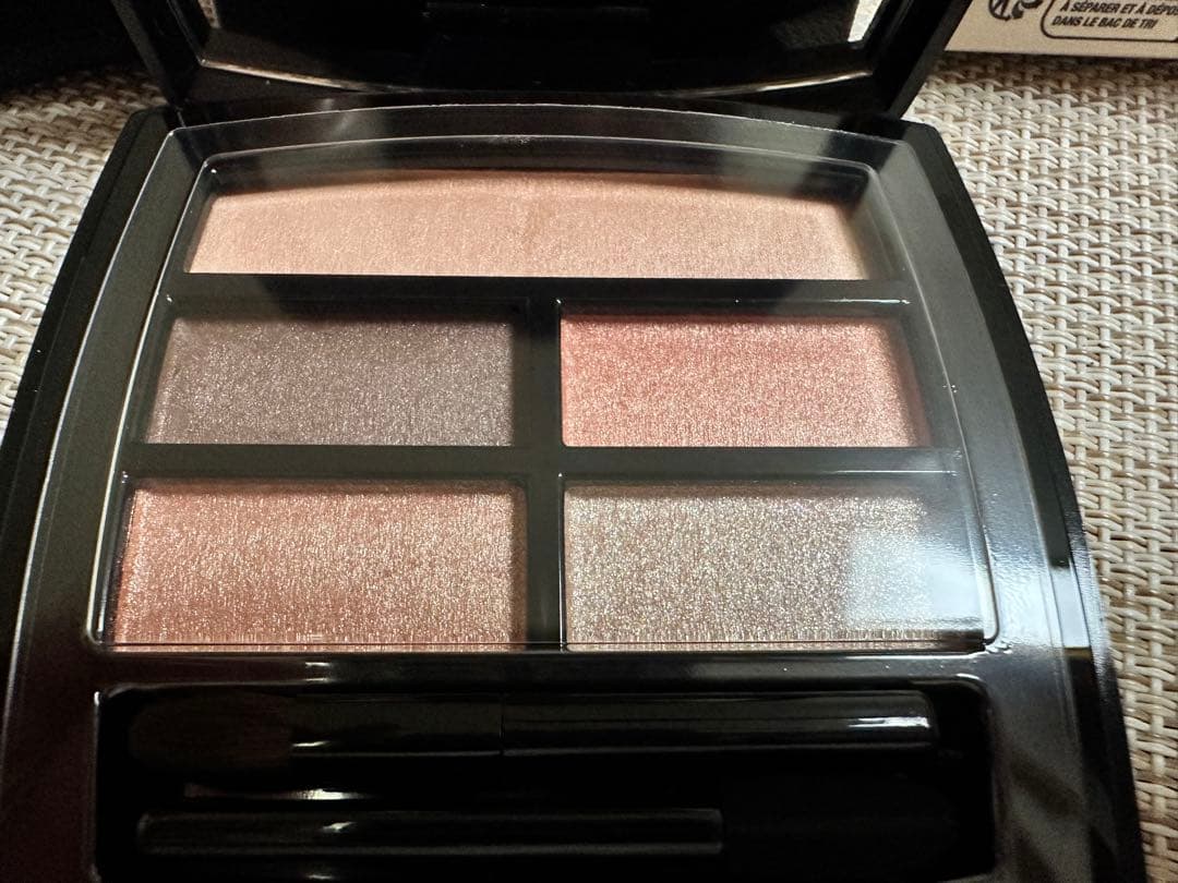 CHANEL LES BEIGES アイシャドウパレット