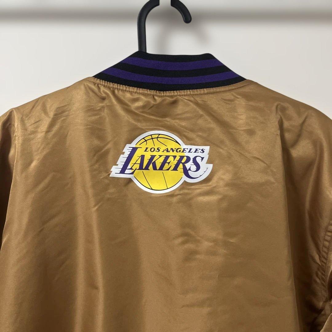 LAKERS ゴールド サテン スタジャン