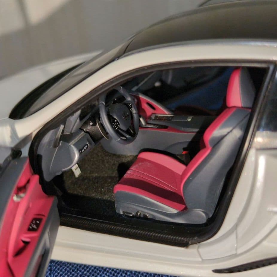 オートアート　Lexus LC500 1/18 純正　ホワイト　ジャンク