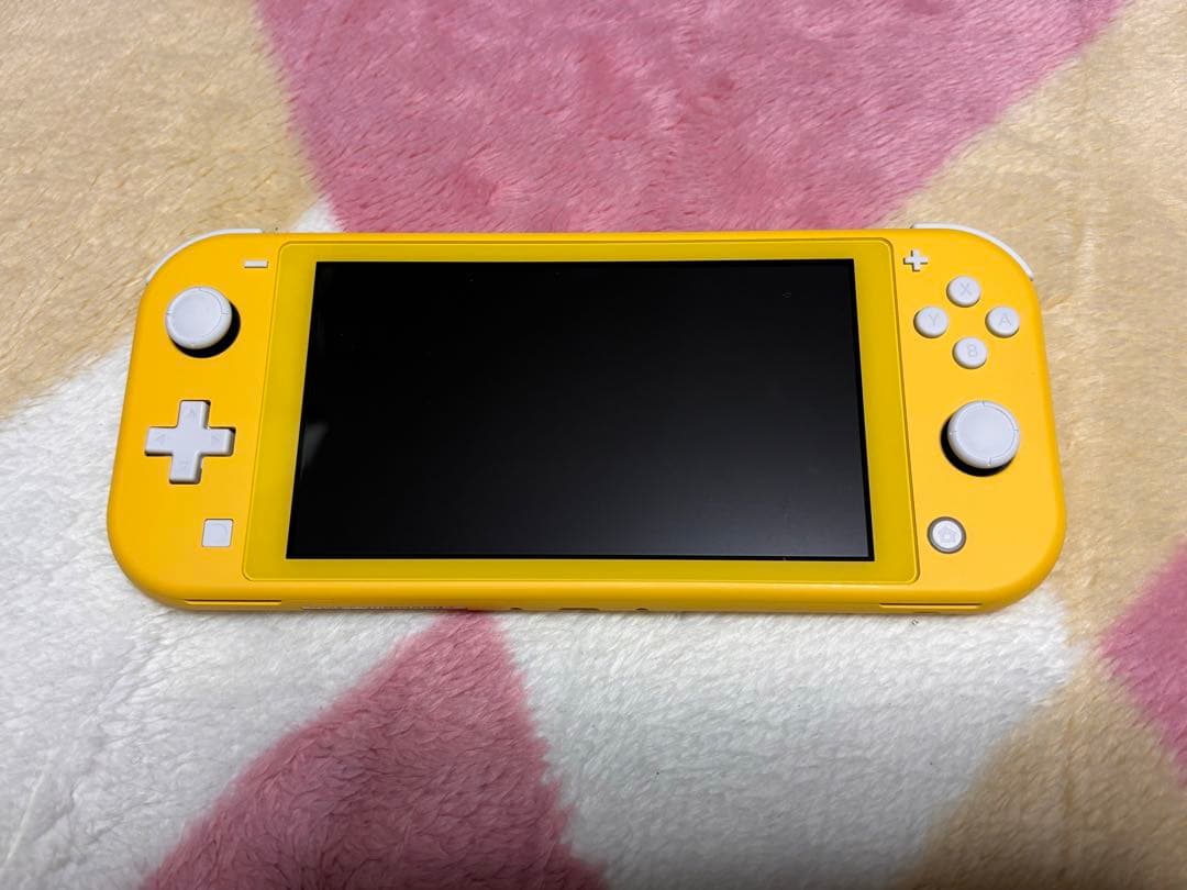 NINTENDO Swich Lite イエロー&あつまれどうぶつの森セット