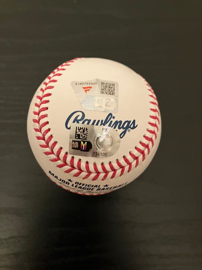 ドジャース 佐々木朗希　サインボール　ケース付 優勝　大谷 fanatics