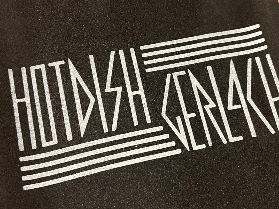 ホットディッシュ Hotdish skates Alan Gerlach