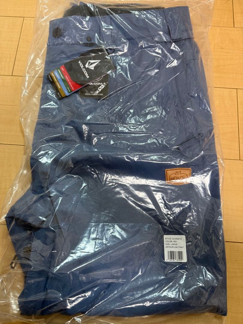 コロ助　VOLCOM ボルコム スノーボードウェア