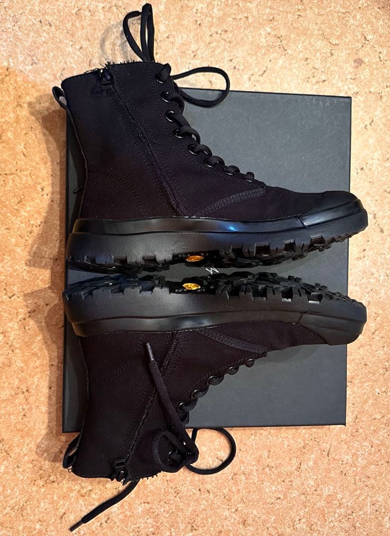 Yohji Yamamoto Noirハイカットスニーカー