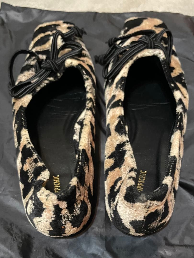 美品　PIPPICHIC ヒョウ柄 フラットシューズ