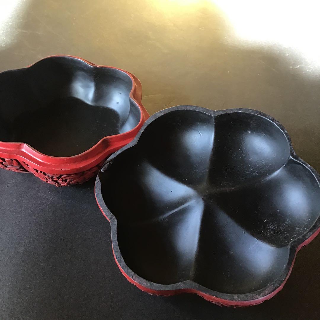 ￼堆朱　南瓜形　蓋物