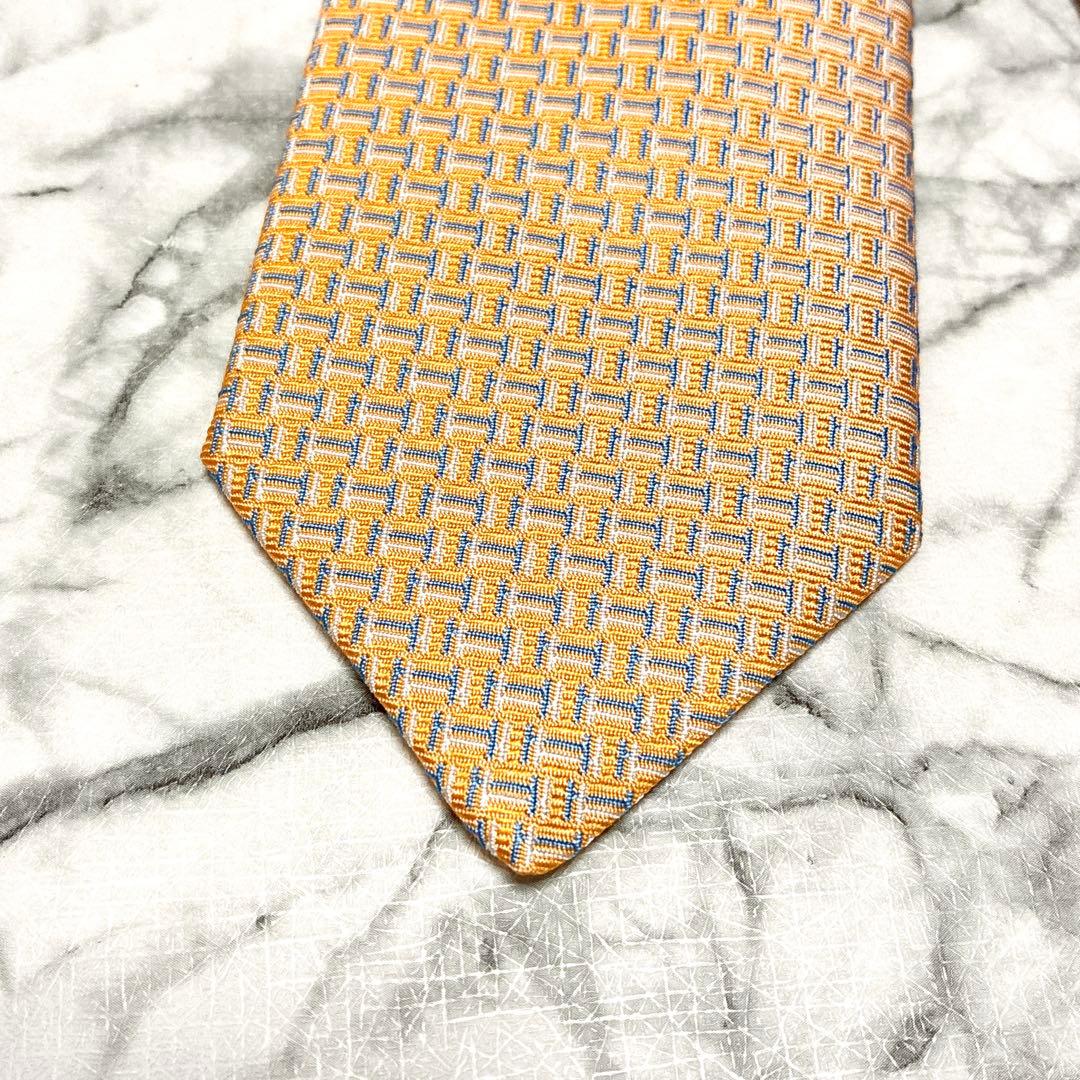 ✨未使用タグ付き箱付き✨エルメス　H柄 小剣ホース柄　ライトオレンジ　ネクタイ