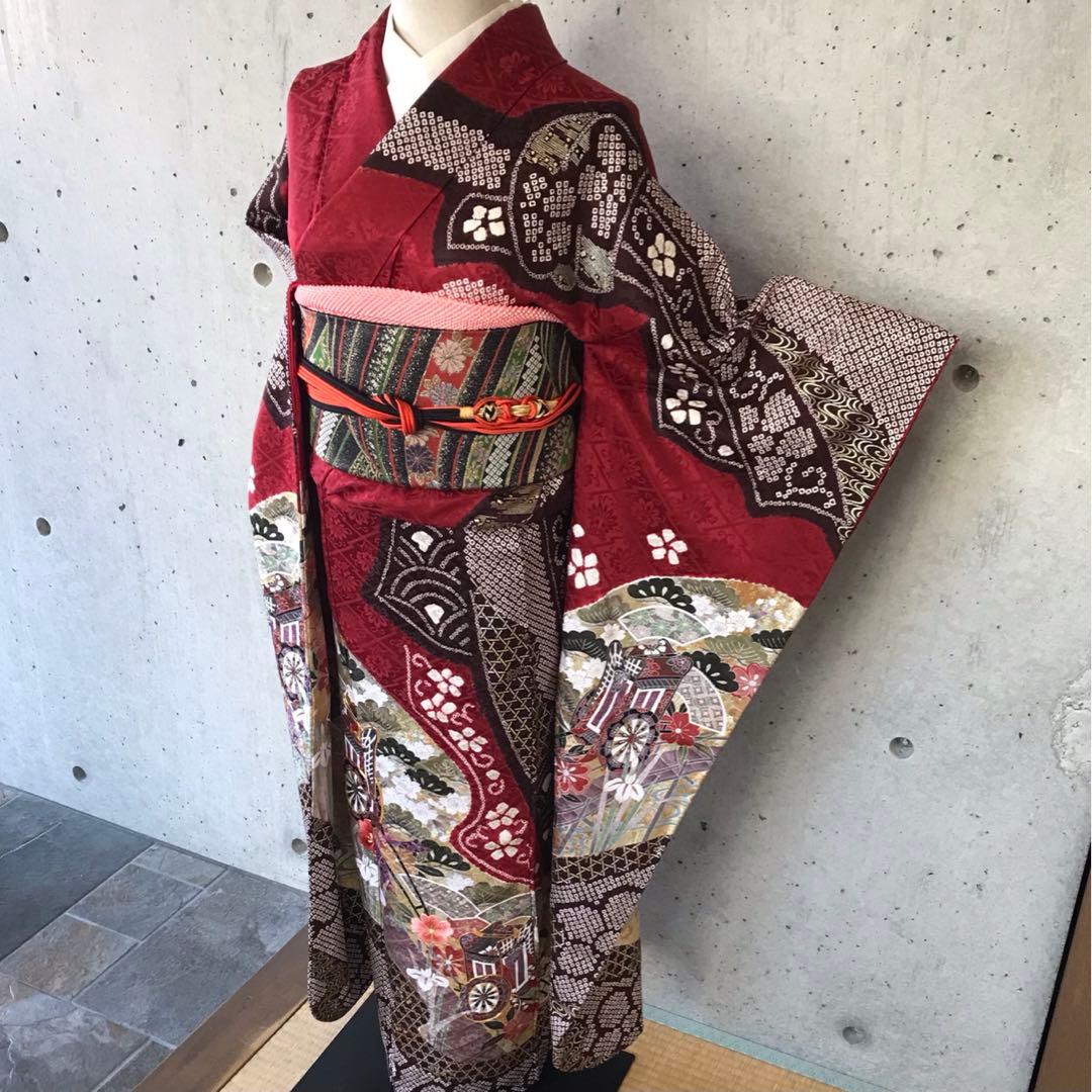 正絹　上質な振袖　絞りに金箔　松御所車桜菊