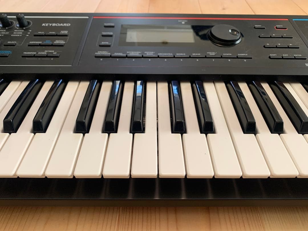 Roland JUNO-DS シンセサイザー 本体とケース
