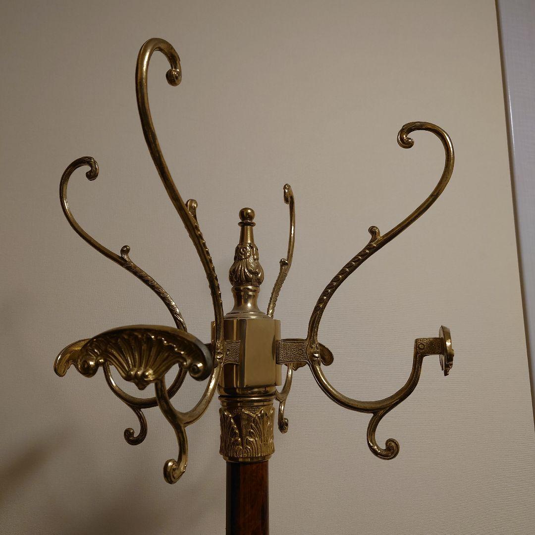 イタリア製　エレガントな真鍮と大理石柄ポールハンガー