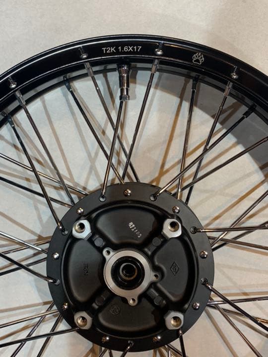 【T2K Thaiko】CT125 チューブレス スポーク ホイール セット