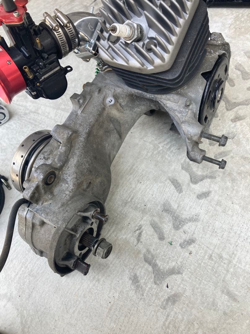 スーパーディオ太軸エンジンカスタムパーツ多数