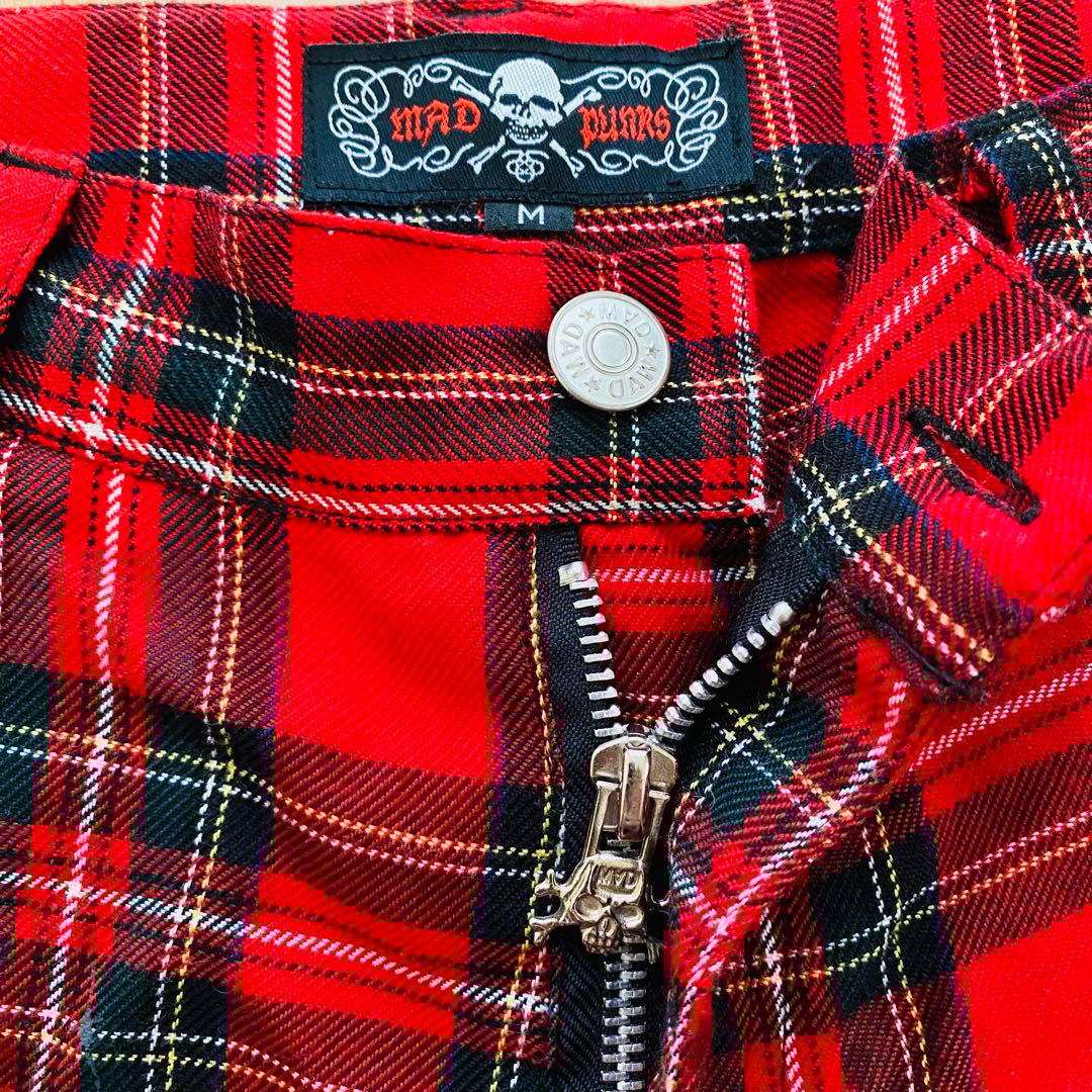 【M∀D GirL】サスペンダーつきショートパンツ｜赤チェックＭサイズ