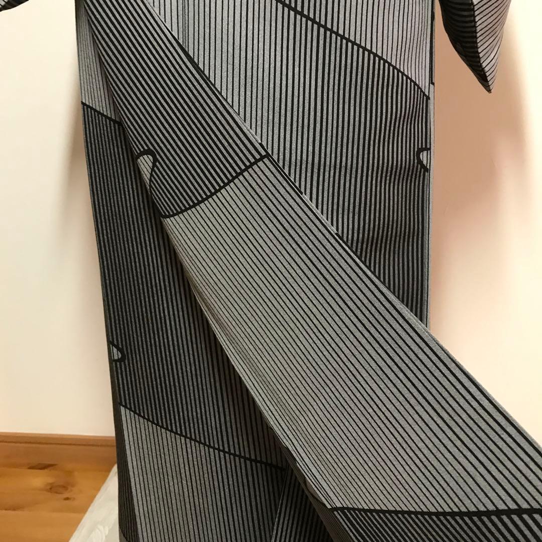 総柄のかっこいい着物　縞　流水　グレー　ブラック　パーティ　やまと謹製⭐️