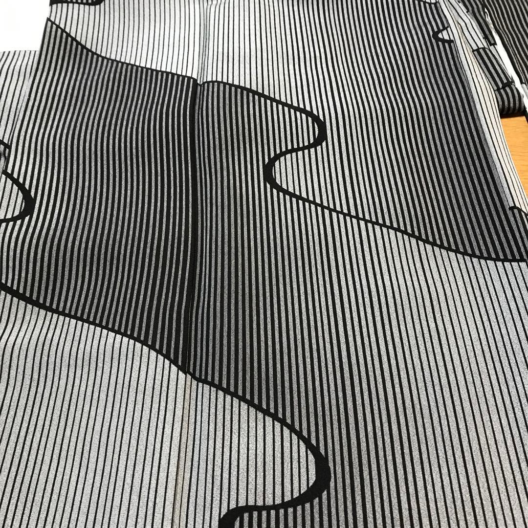 総柄のかっこいい着物　縞　流水　グレー　ブラック　パーティ　やまと謹製⭐️