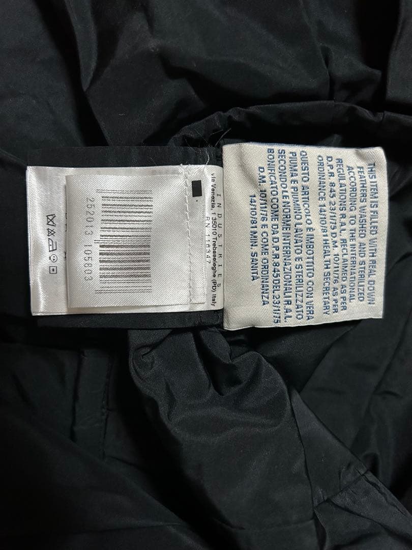 新品未使用★モンクレール　ベスト