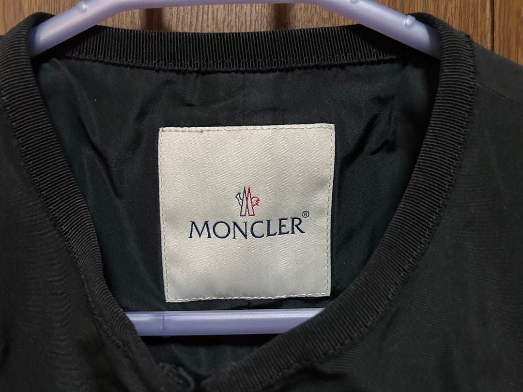 新品未使用★モンクレール　ベスト