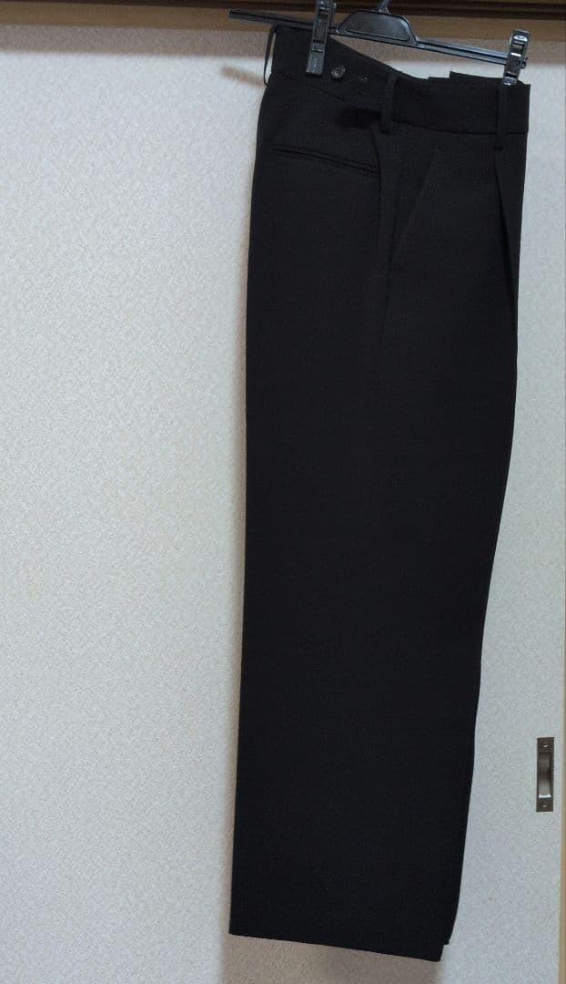 ohga TUCK PANTS セミワイドパンツ　ネイビー