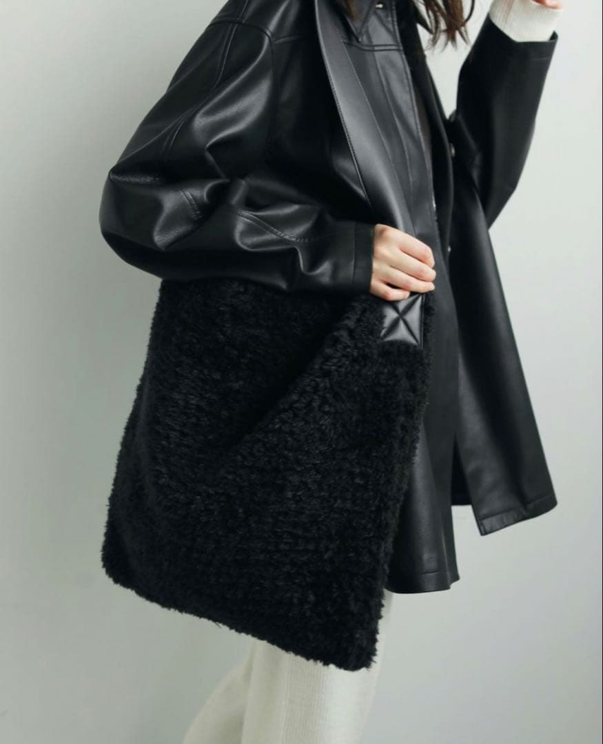 アンヌーク anuke ボアトートバッグ