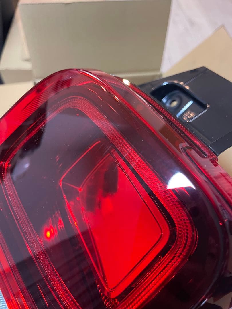 ワゴンRスマイル MX91S/MX81S 純正 右 テールライト ランプ