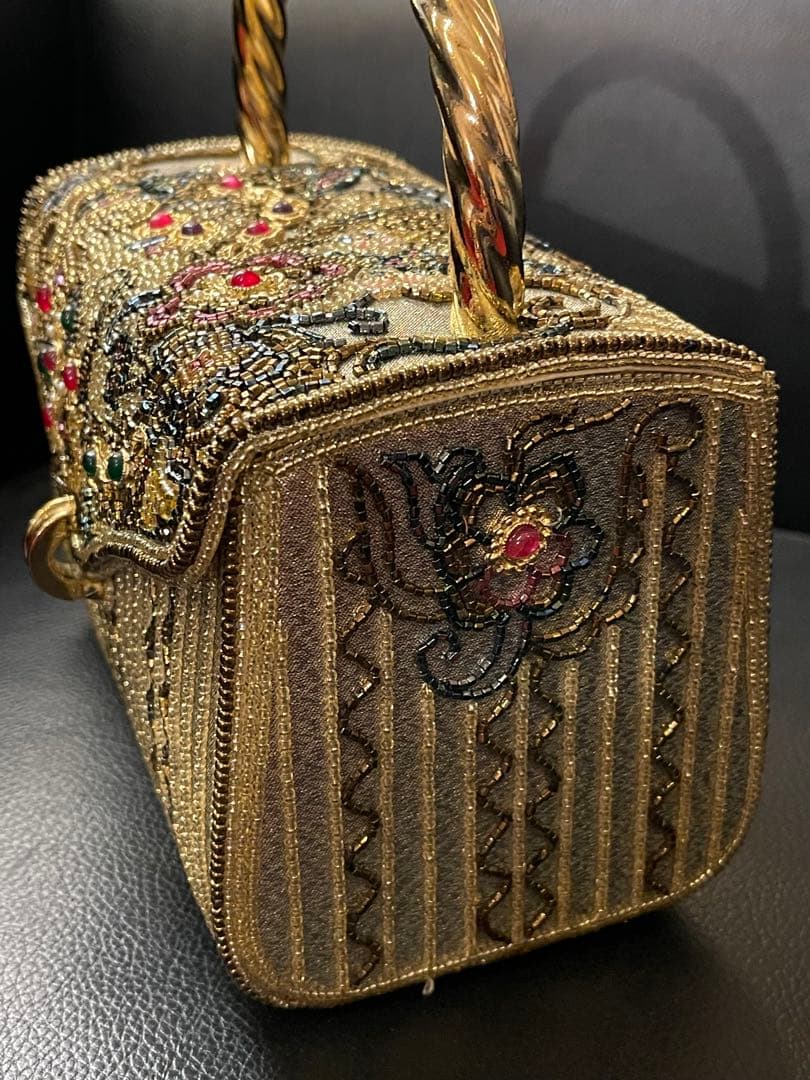 LUMI ビーズ刺繍 ゴールド パーティーバッグ