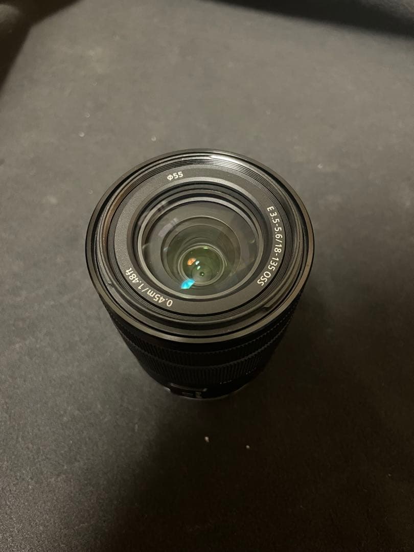 美品SONY 18-135mm f3.5-5.6ズームレンズ sel18135