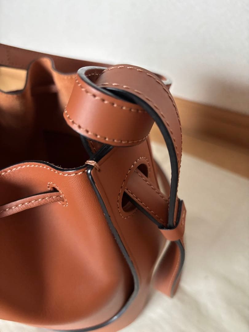 美品LOEWEロエベバルーンバック　スモール　タン