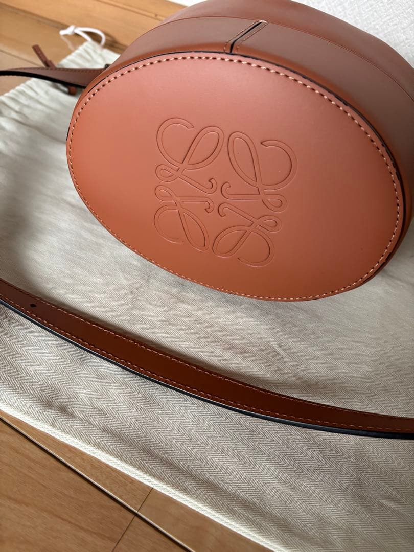 美品LOEWEロエベバルーンバック　スモール　タン