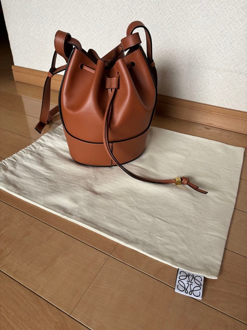 美品LOEWEロエベバルーンバック　スモール　タン
