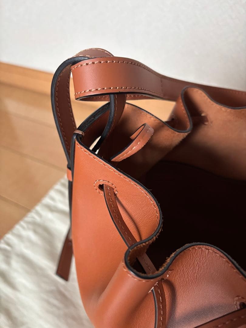 美品LOEWEロエベバルーンバック　スモール　タン