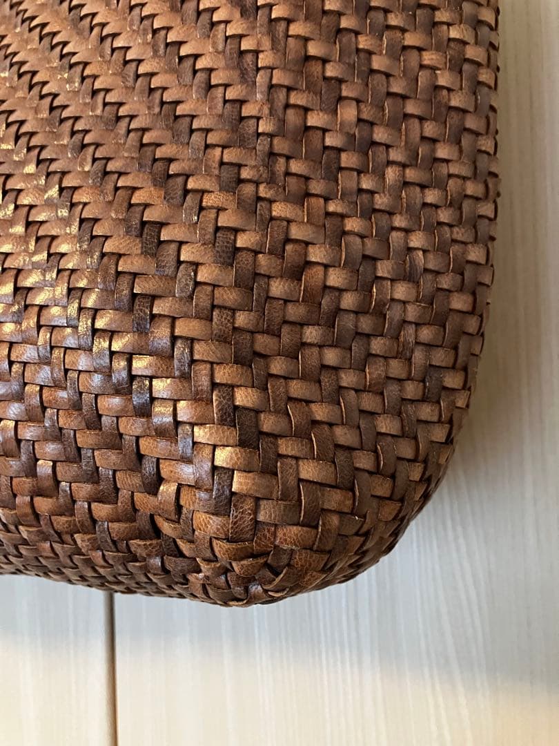 Craig for human womanピンクグレージュかごバッグDRAGON